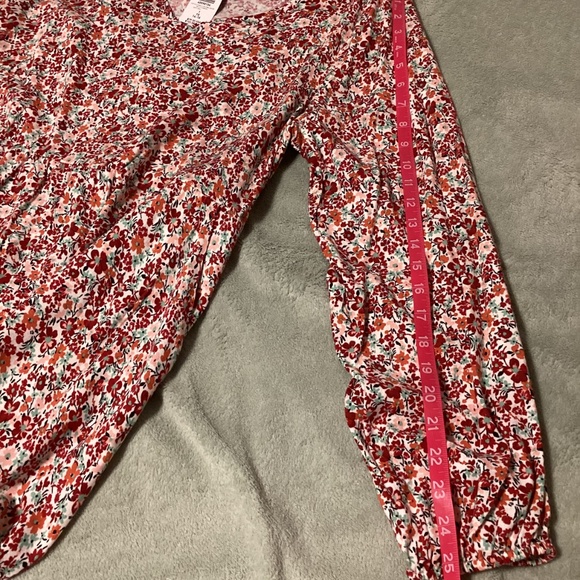 NWT Torrid long sleeved v-neck floral dress, size 1 - Picture 9 of 10